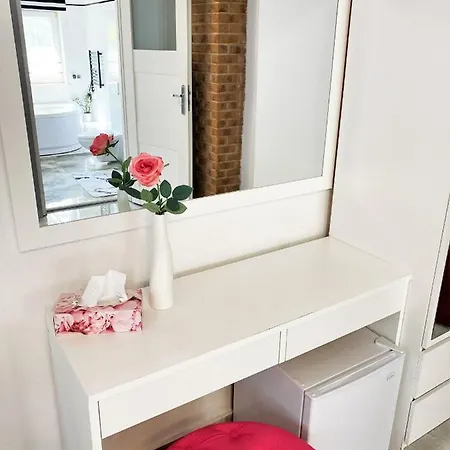 Kaliny Apartamenty Wanny Z Hydromasazem Chorzow Exterior photo