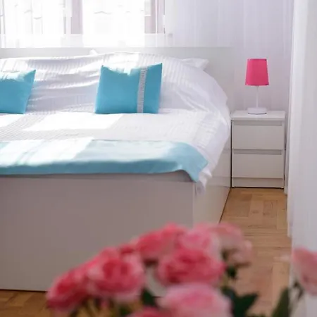 Kaliny Apartamenty Wanny Z Hydromasazem Chorzow Exterior photo