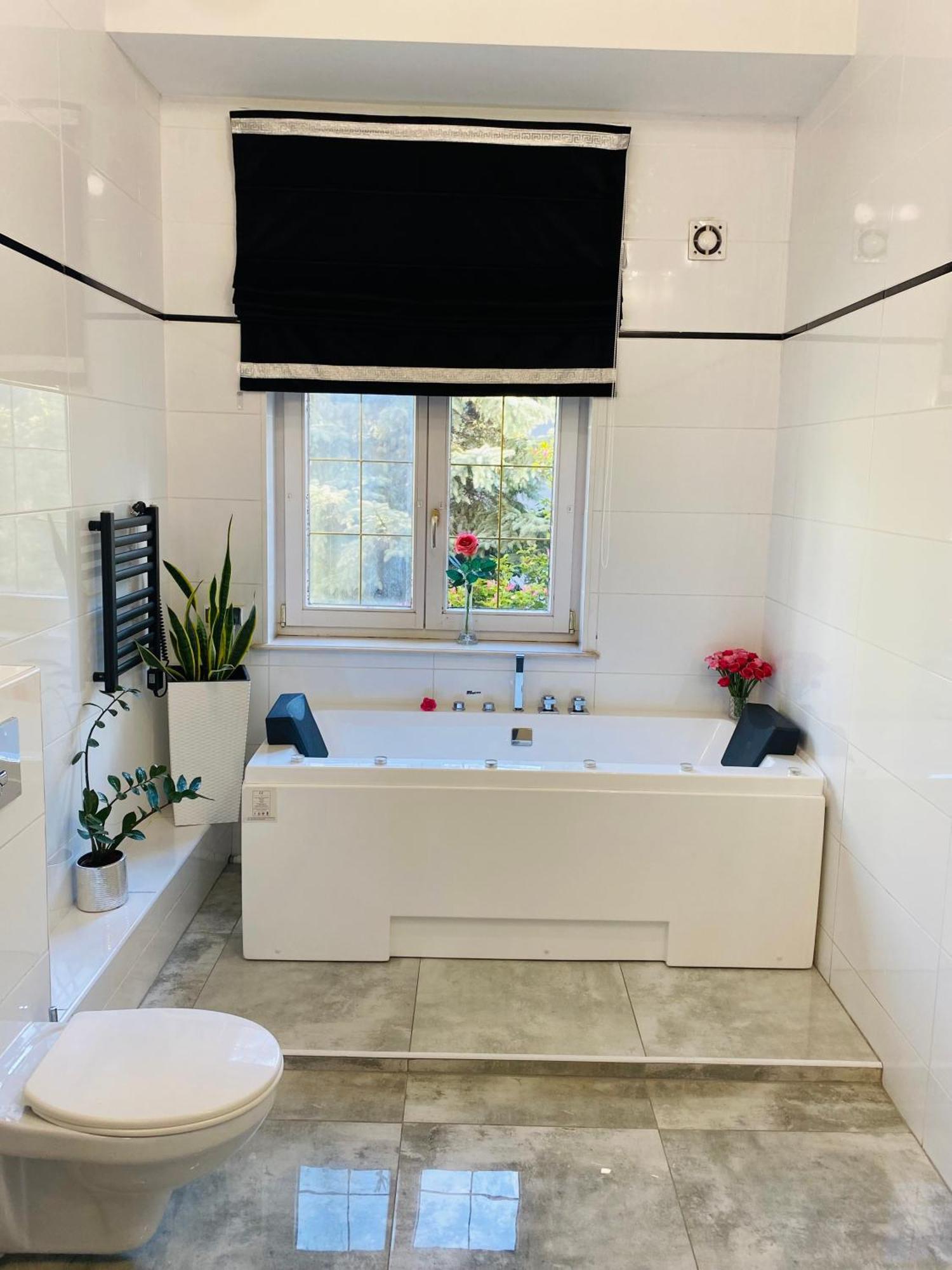 Apartment Kaliny Wanny Z Hydromasazem Chorzow